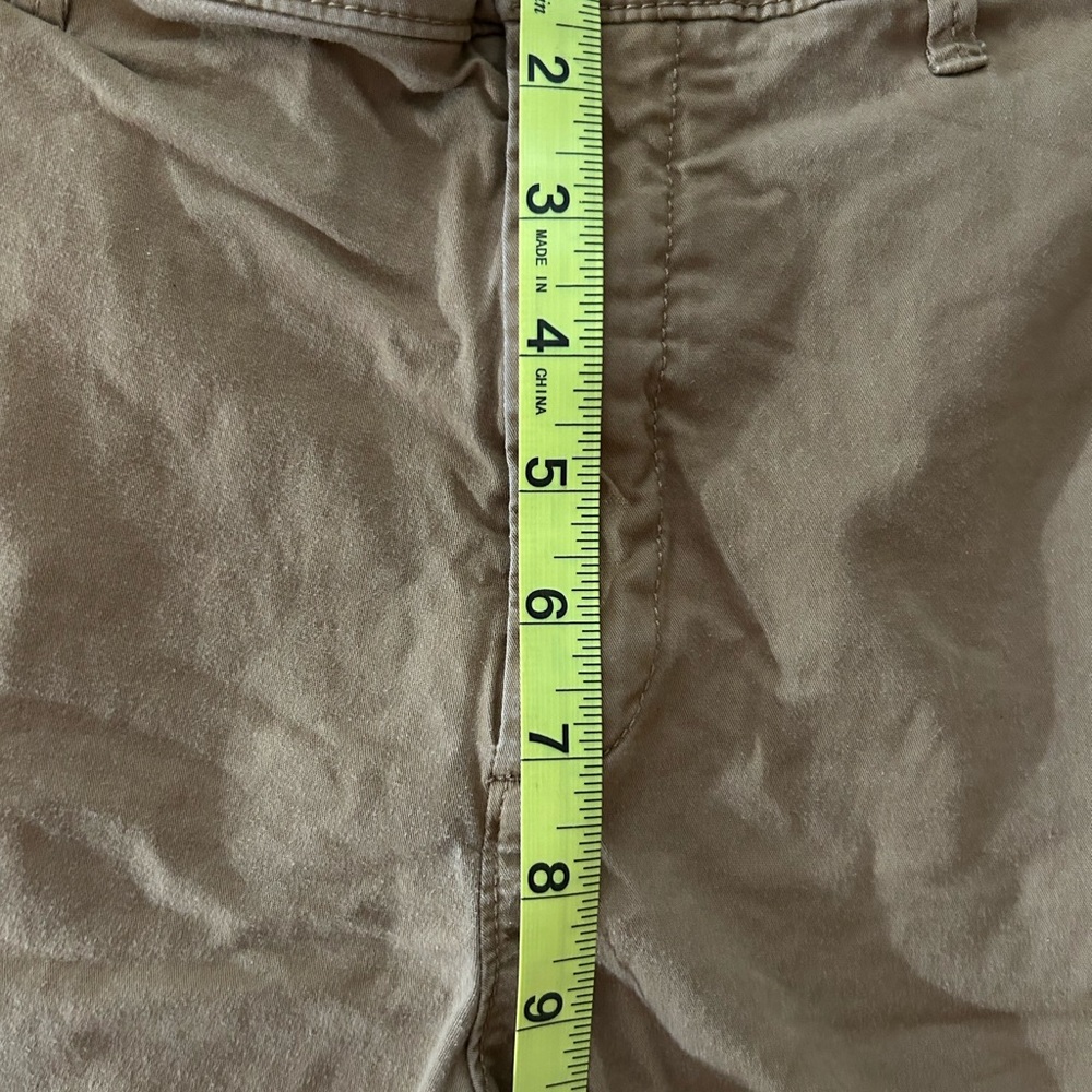 Lot of Two Goodfellow Khaki shorts Size 34 Inseam 10.5 Uniform Workwear Flat - Picture 4 of 7